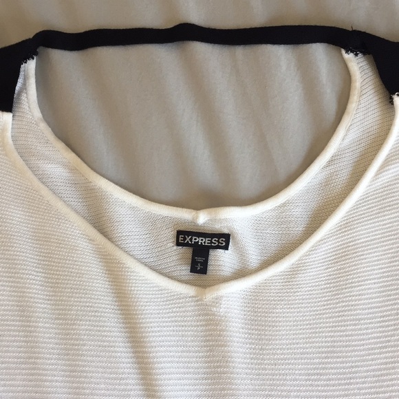 Express Scoop Neck and Back Sweater - Picture 5 of 7